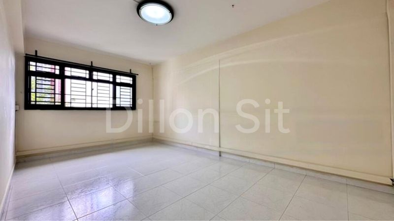 5 Room (5STD) HDB for Sale in  101 Ang Mo Kio Avenue 3 - Image 9